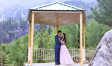 Pre-wedding shoots by Color Click Studio